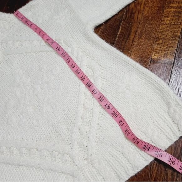 Vintage 80s Chunky Knit Mock Neck White Sweater - Picture 8 of 11